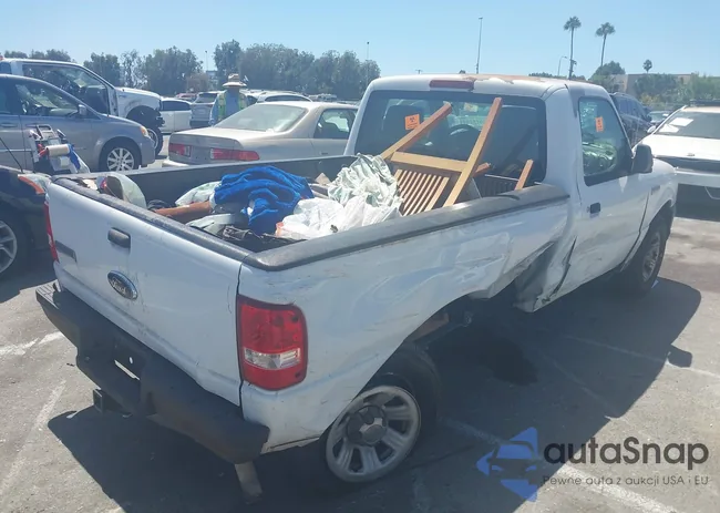 1FTKR1AD6APA56572: 40152851