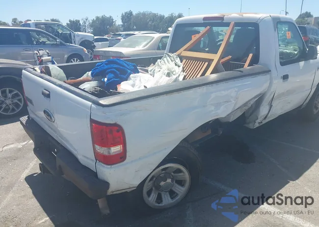 1FTKR1AD6APA56572: 40152851