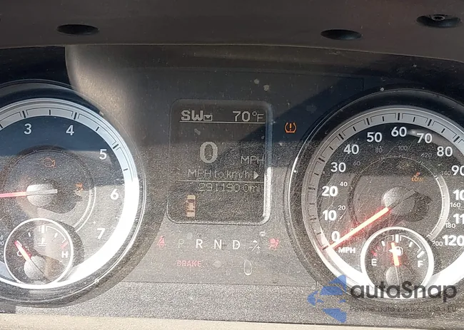 3C6TR5DT5EG308375: 40152409