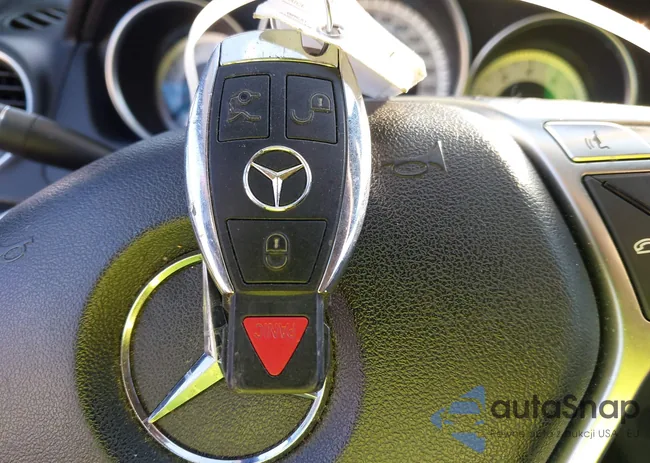 WDDGJ4HB6CF776732: 40152504