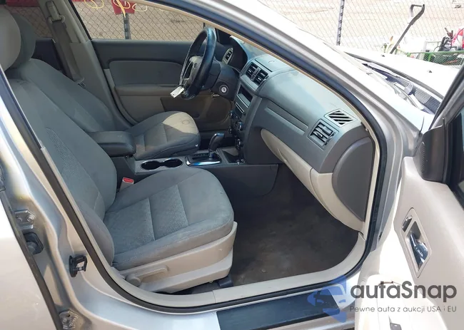 3FAHP0HAXCR378834: 40154423