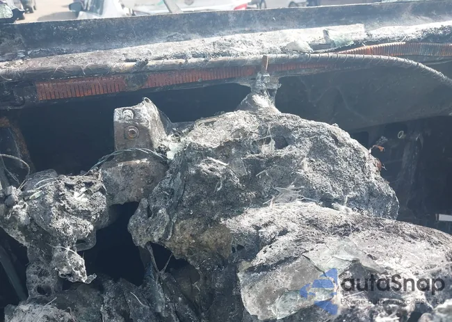 1J4GA69138L597594: 40157434