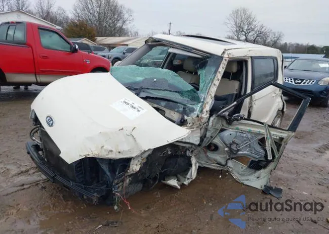 KNDJT2A2XB7712890: 40158877