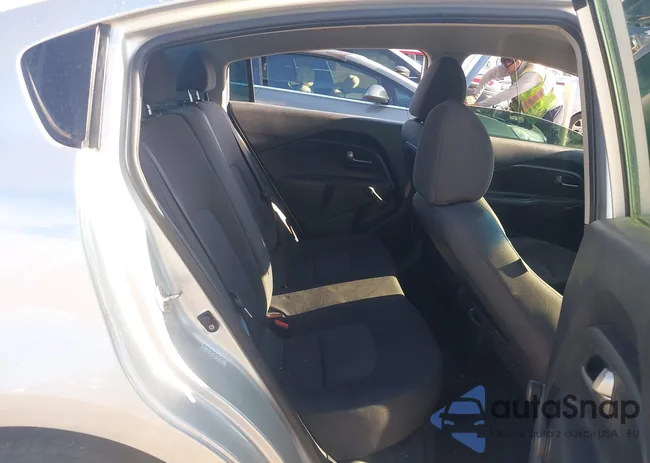 KNADM4A38D6274567: 40162018