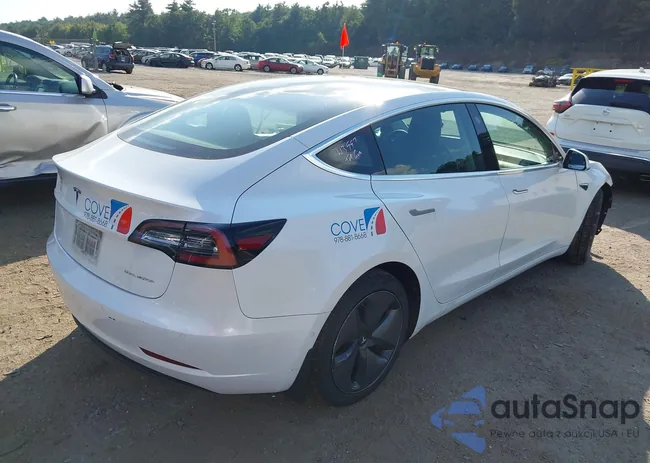 5YJ3E1EB3LF618997: 40163213