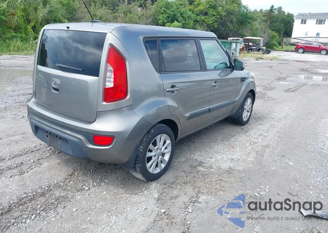 KNDJT2A62C7473372: 40166066