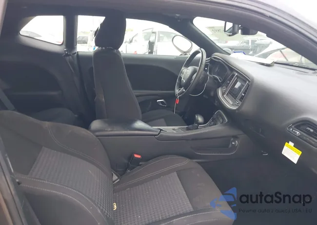 2C3CDZAG8LH210996: 40167892