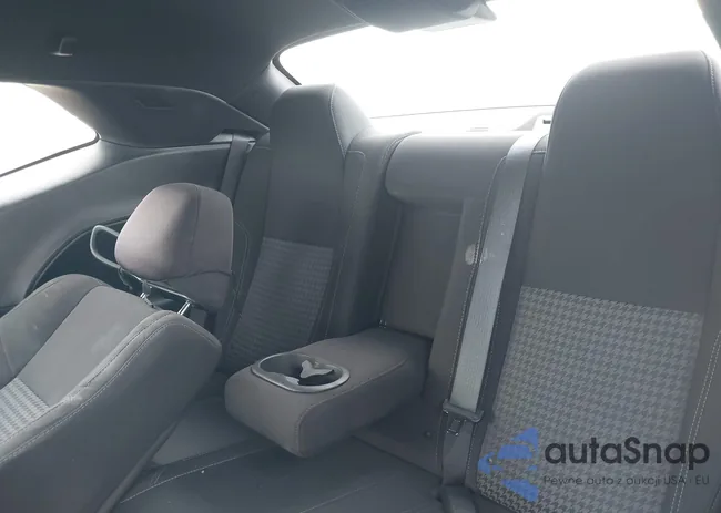 2C3CDZAG8LH210996: 40167892