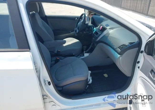 KMHCT4AE1GU073124: 40168409