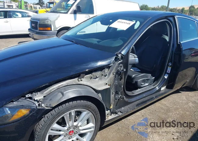 SAJAR4FX2KCP52856: 40169348