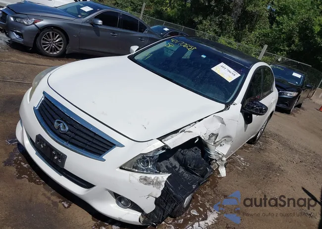 JN1CV6AR9FM523763: 40170658