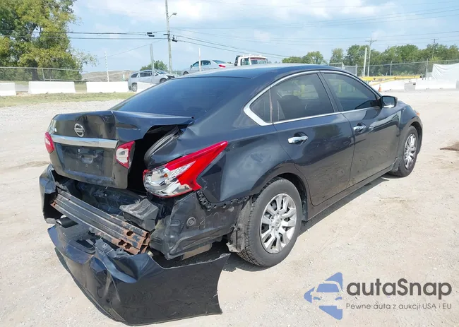 1N4AL3AP0HC222661: 40171954