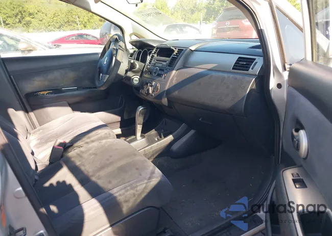 3N1BC11E28L363966: 40173817