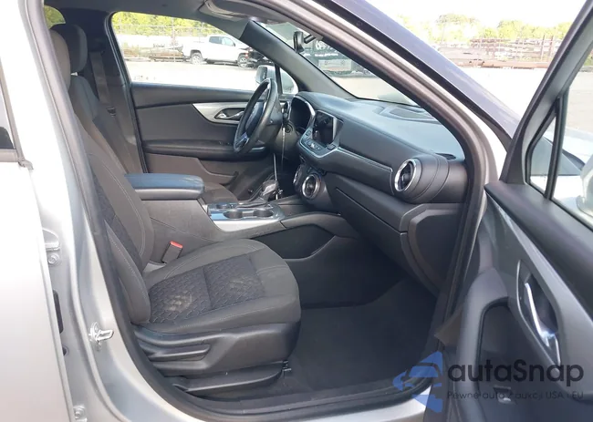 3GNKBGRS7KS661494: 40174464