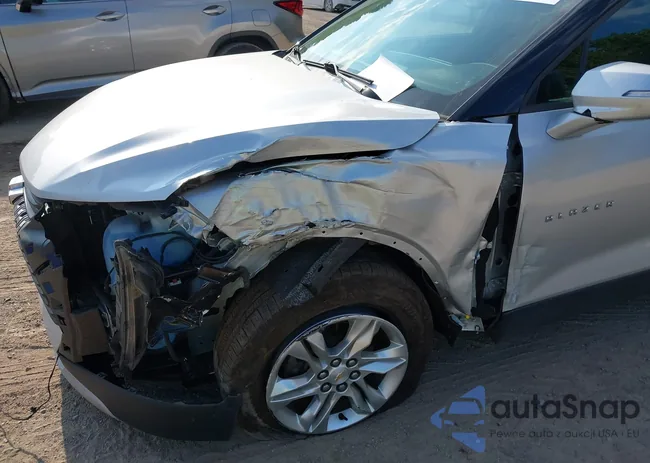 3GNKBGRS7KS661494: 40174464