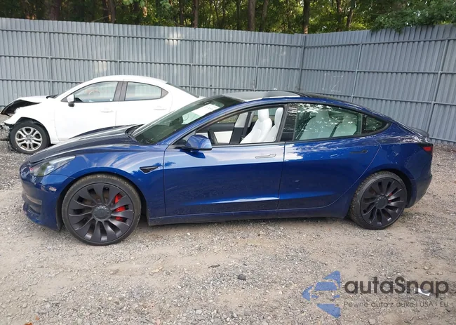 5YJ3E1EC4MF914637: 40174608