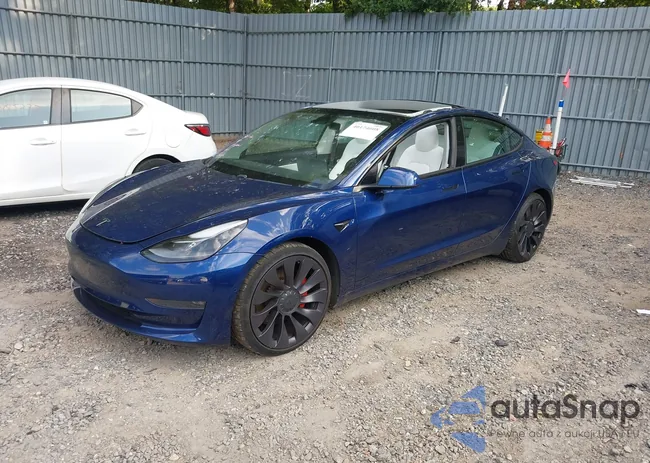 5YJ3E1EC4MF914637: 40174608