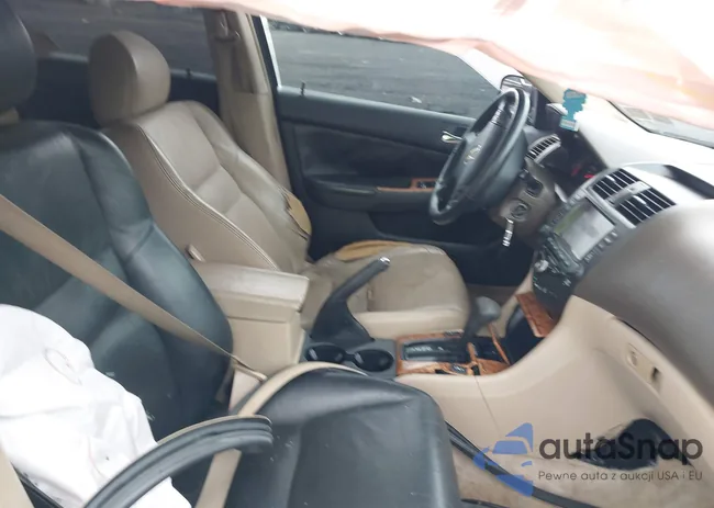 1HGCM56705A130611: 40174095