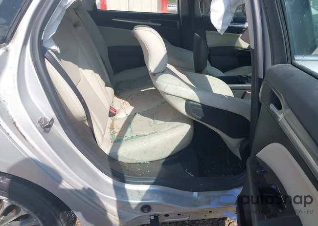 3FA6P0K93GR301279: 40175602