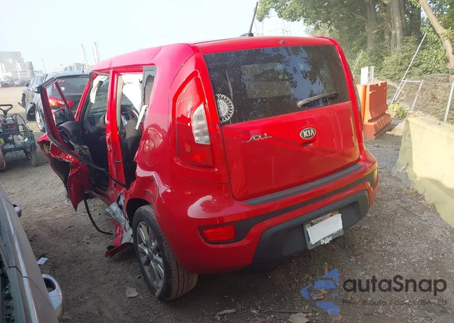 KNDJT2A62D7535256: 40178102