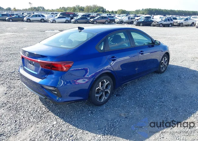 3KPF24AD7LE203220: 40179504