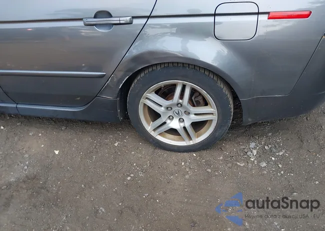 19UUA66208A043254: 40179059