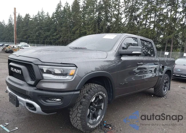 1C6SRFLM8NN185786: 40180461