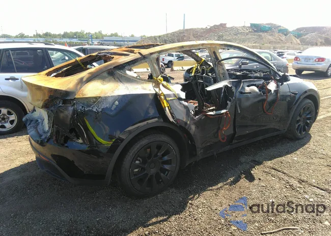 7SAYGDEE2NA008975: 40180674