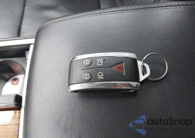 SAJWA0HE9AMR65670: 40182232