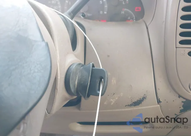 1FTRX18L02NB01147: 40184587