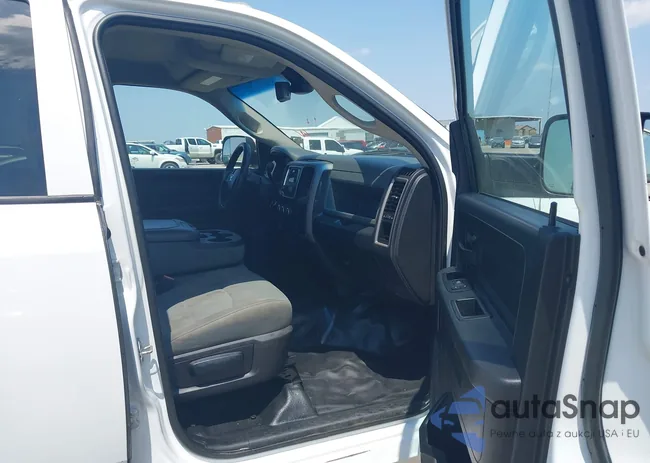 3C6UR4CJ4JG306531: 40185825