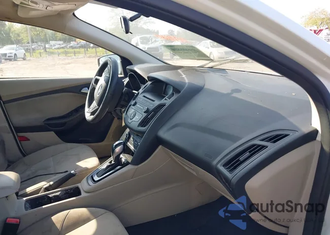 1FADP3F23FL365910: 40189416