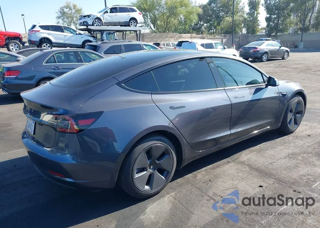 5YJ3E1EA8PF691196: 40190463