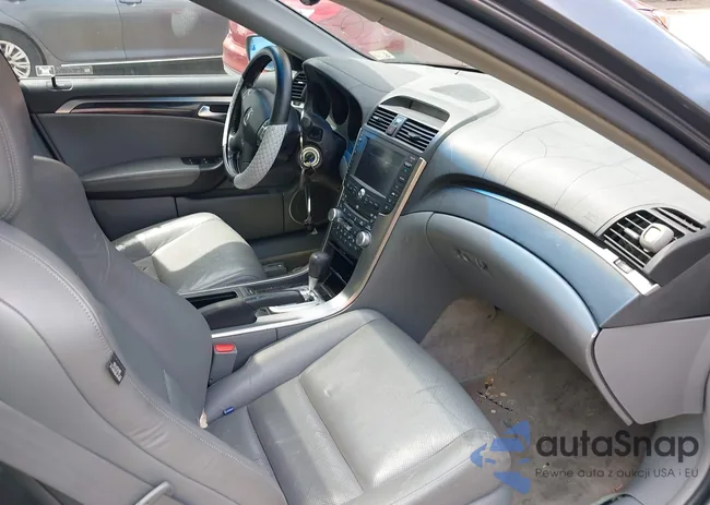 19UUA66205A017281: 40193029