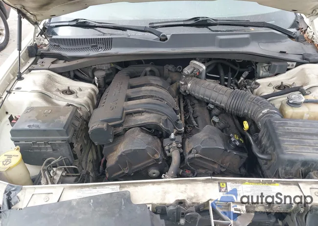 2C3LA43RX8H157946: 40194532