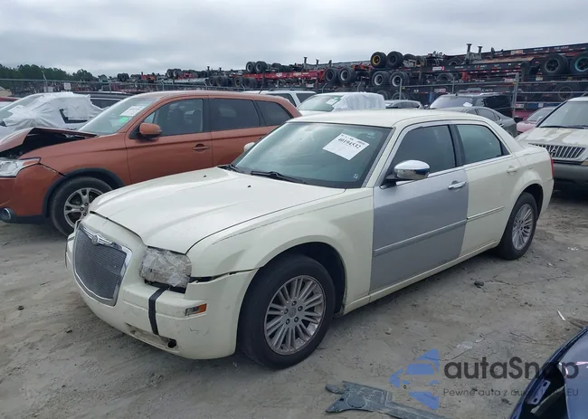 2C3LA43RX8H157946: 40194532