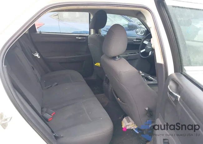 2C3LA43RX8H157946: 40194532