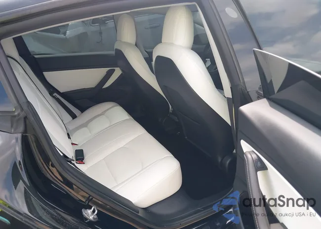 5YJ3E1EC5MF919278: 40194677