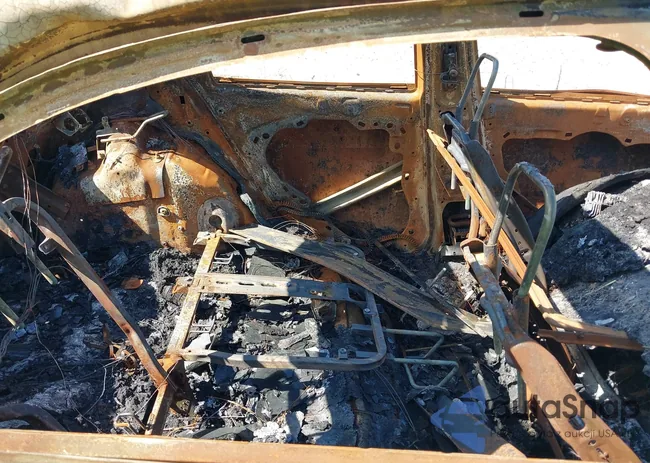 ZFBNFYD1XKP773285: 40194781