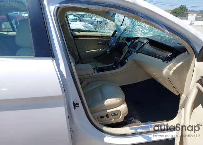 1FAHP2F88DG184419: 40195297