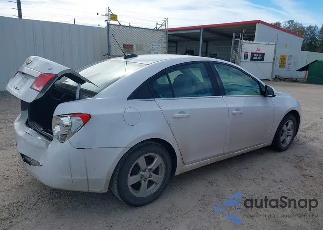 1G1PC5SB7F7103832: 40195730