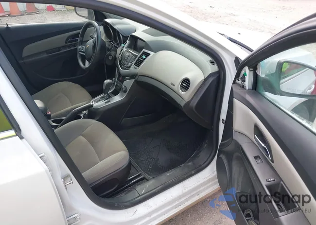 1G1PC5SB7F7103832: 40195730