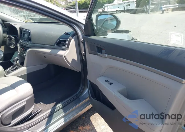 KMHD74LF5JU578847: 40198128