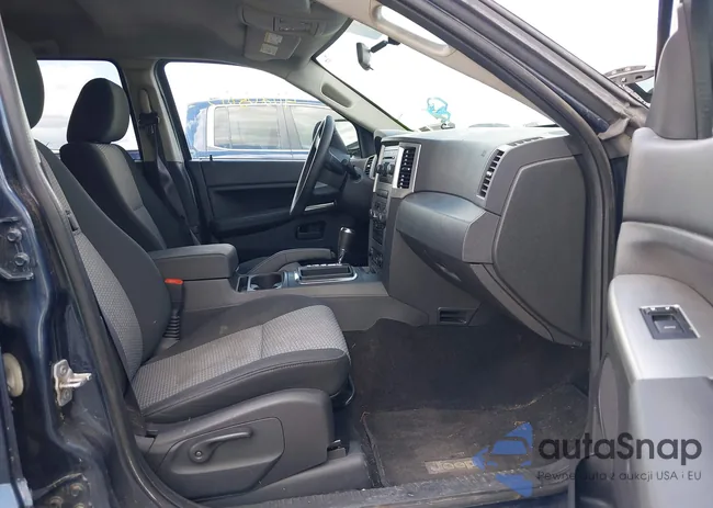 1J8GR48K38C243158: 40203815