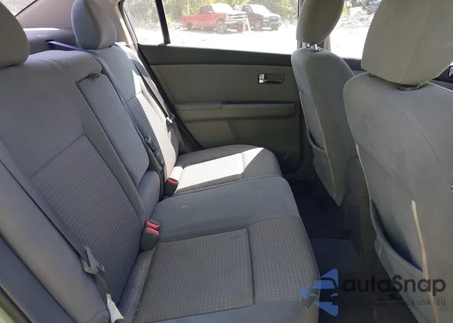 3N1AB61E98L630578: 40203255