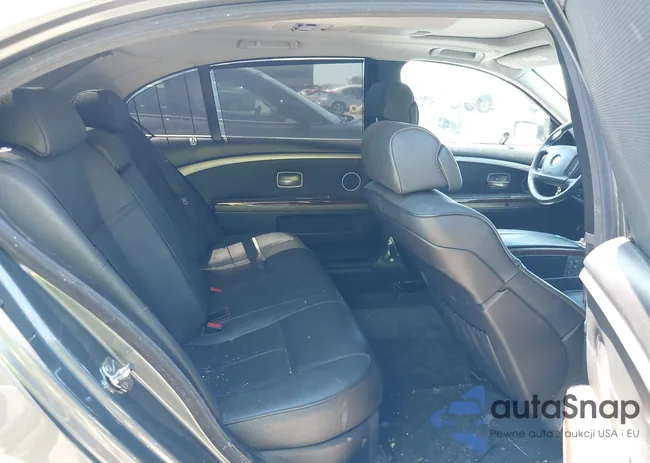 WBAHN83568DT80246: 40204567