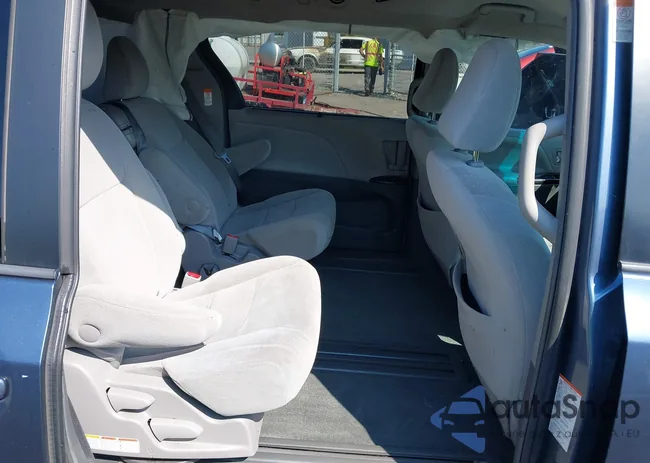 5TDKK3DC0FS667195: 40204612