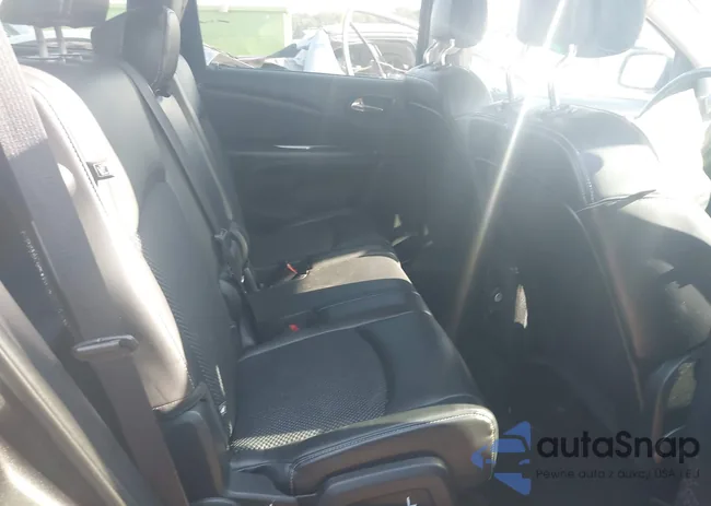 3C4PDCGB5FT682509: 40205104