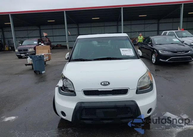 KNDJT2A27B7708604: 40205147