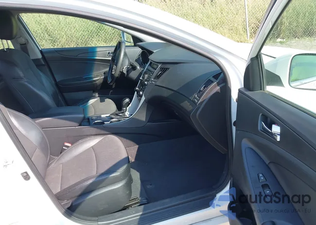 5NPEC4AC5DH559081: 40209356